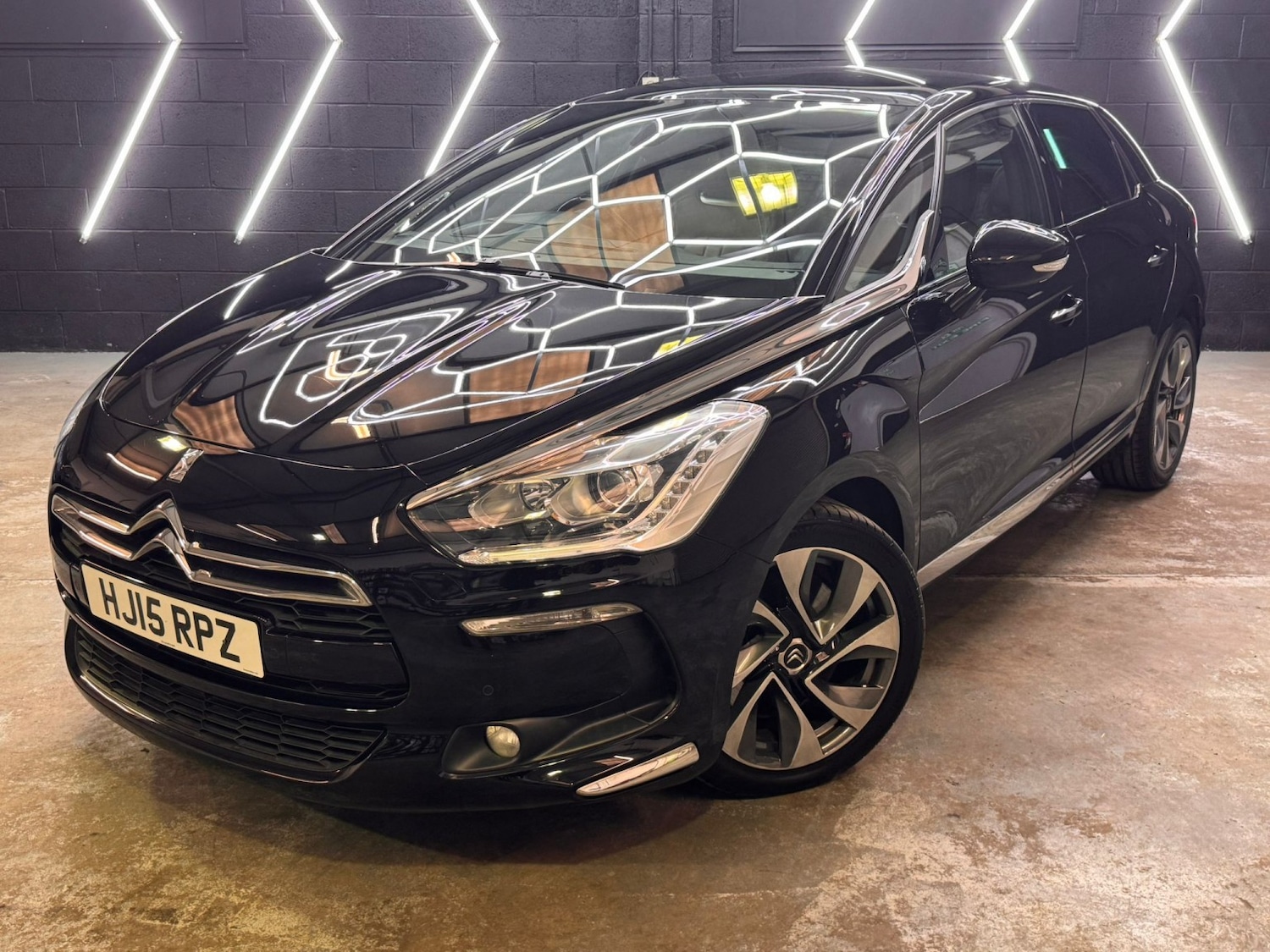Used Citroen DS5 2015 for sale - 77830119: Photo 12