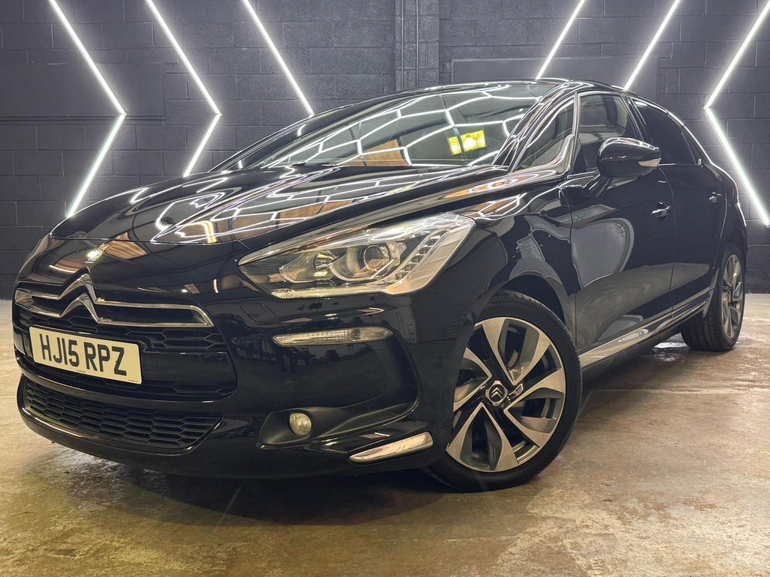 Used Citroen DS5 2015 for sale - 77830119: Photo 13
