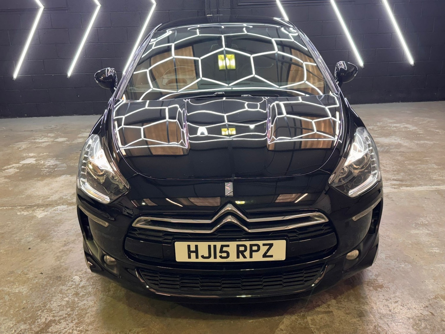 Used Citroen DS5 2015 for sale - 77830119: Photo 17