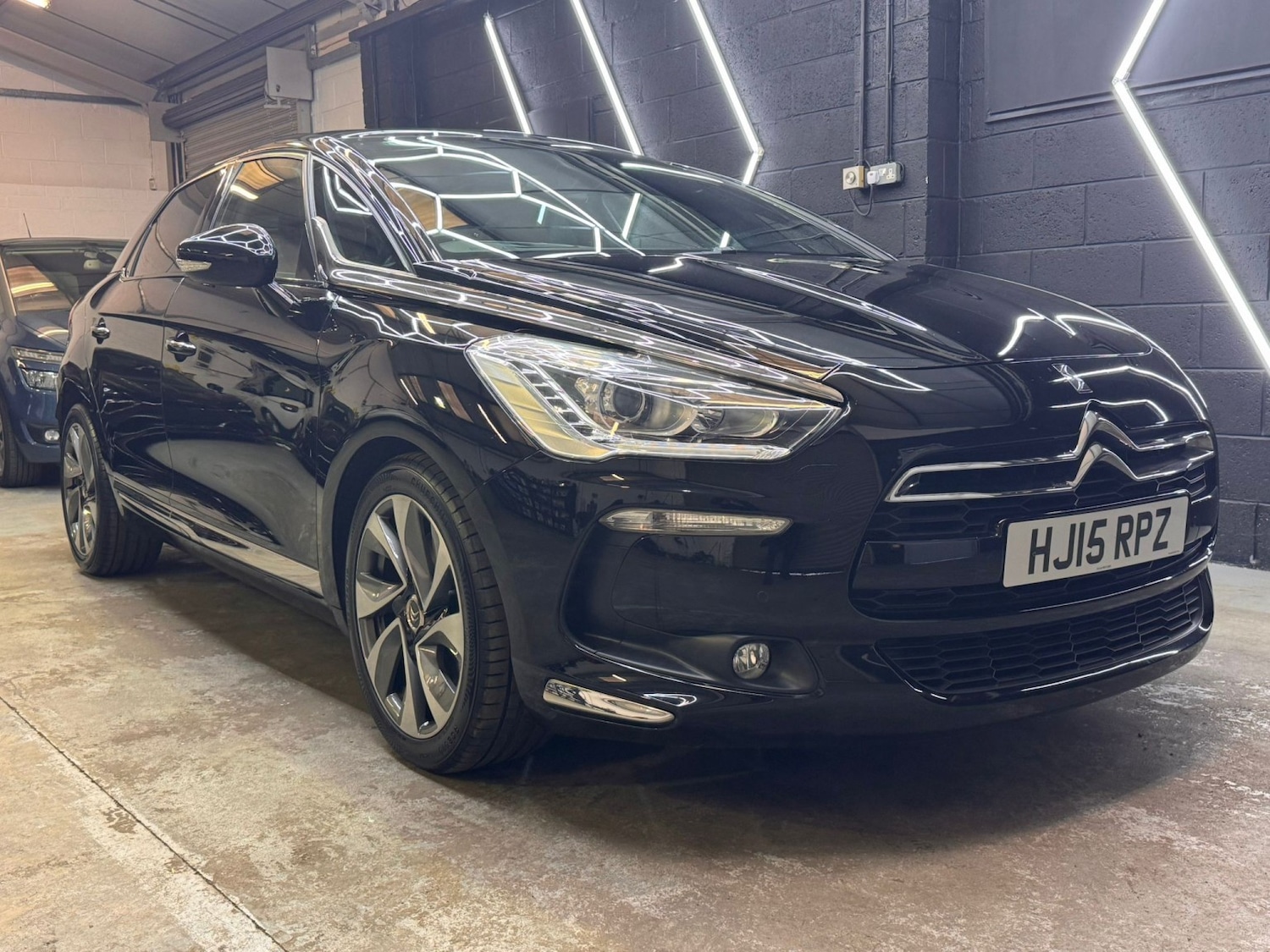 Used Citroen DS5 2015 for sale - 77830119: Photo 28