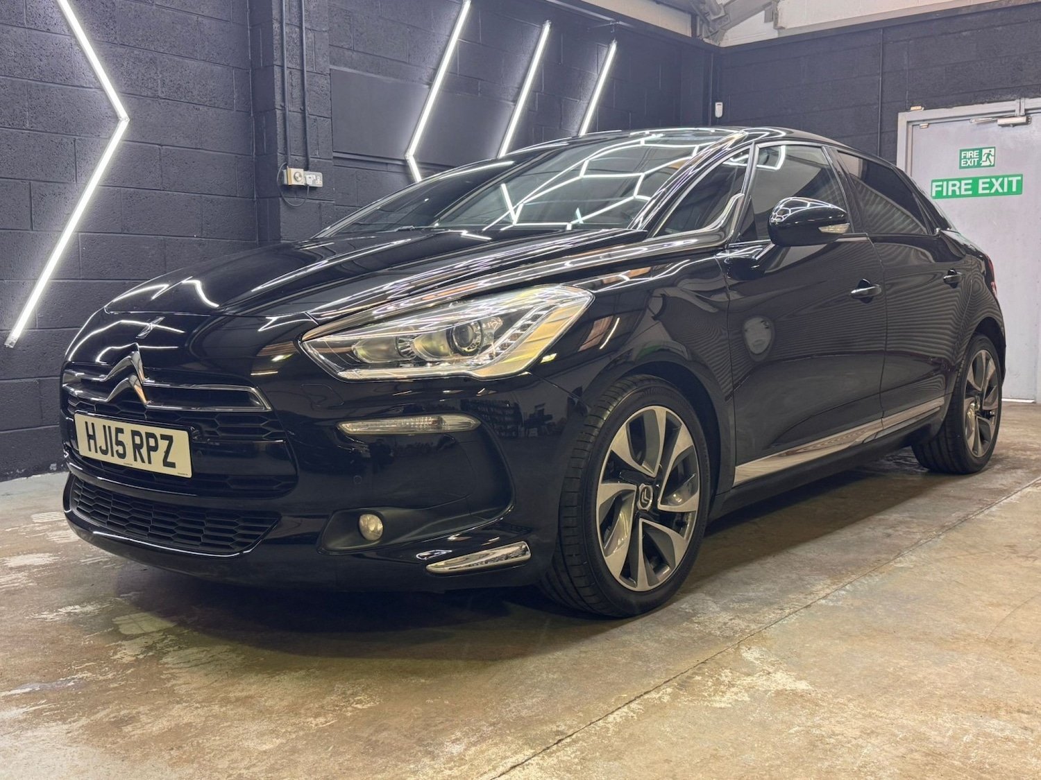 Used Citroen DS5 2015 for sale - 77830119: Photo 4