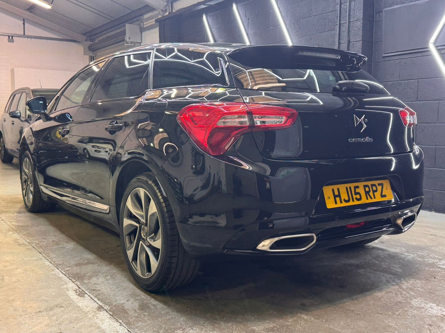 Used Citroen DS5 2015 for sale - 77830119: Photo 7
