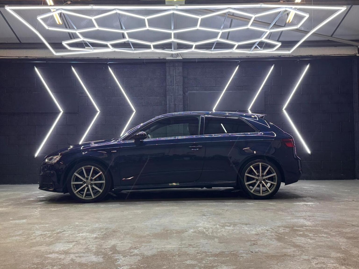 Used Audi A3 2017 for sale - 77438357: Photo 6