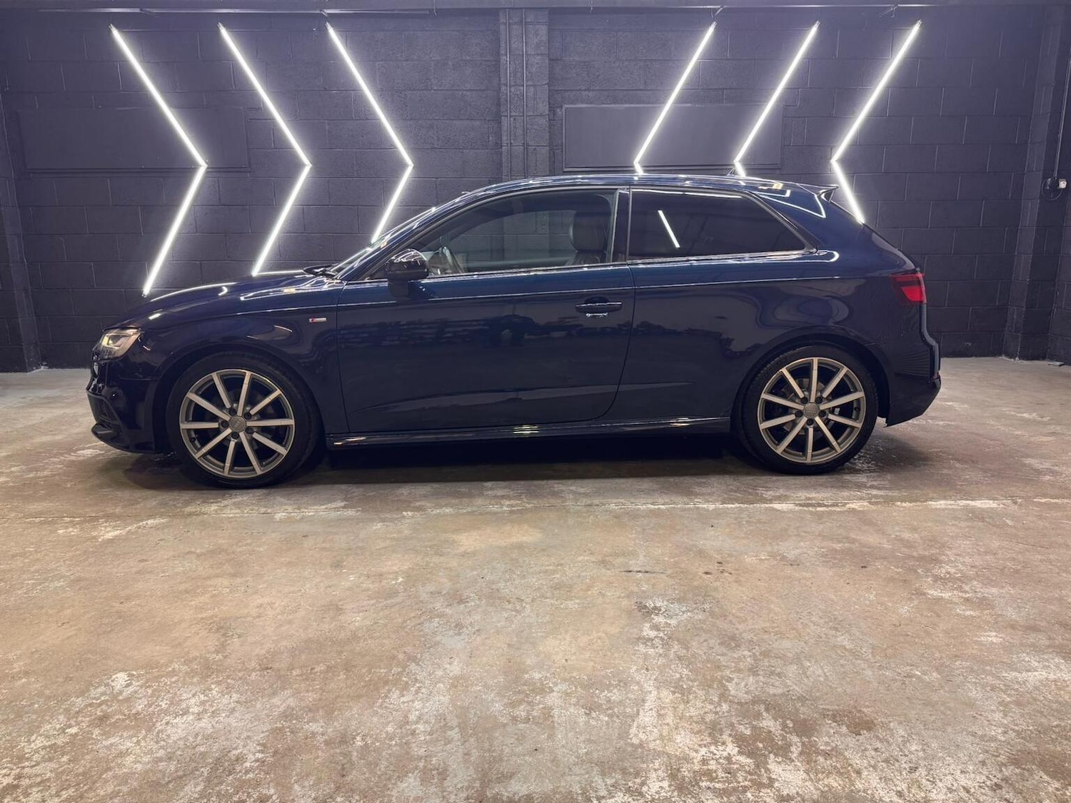 Used Audi A3 2017 for sale - 77438357: Photo 8