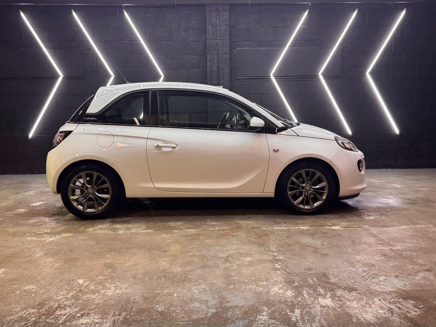 Used Vauxhall ADAM 2015 for sale - 77423419: Photo 32