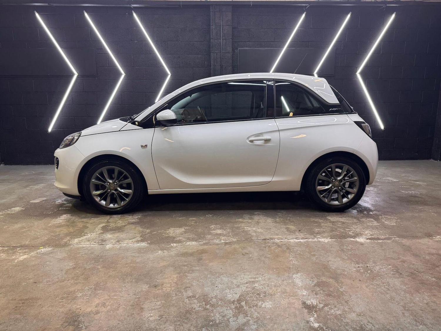 Used Vauxhall ADAM 2015 for sale - 77423419: Photo 8