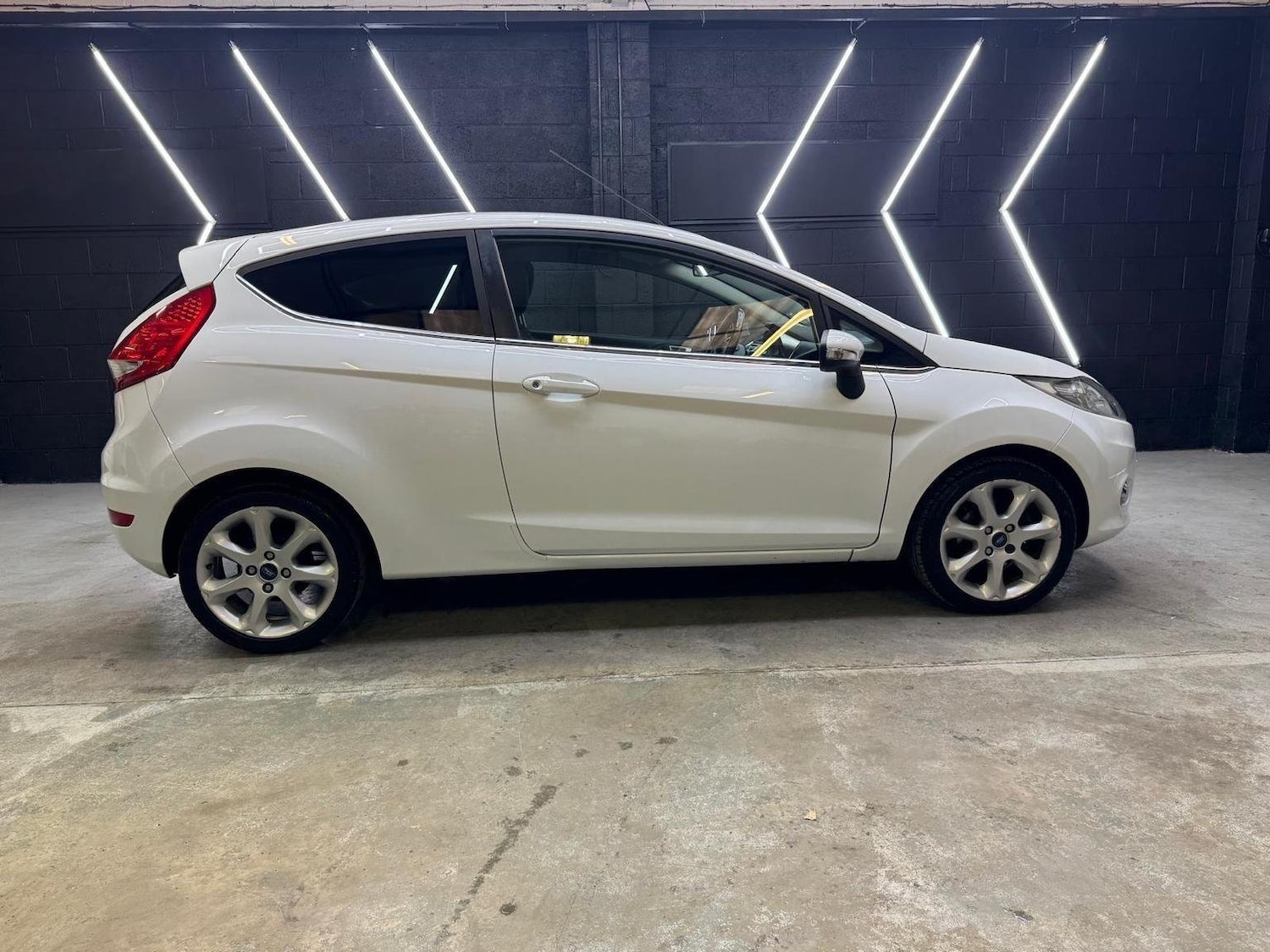 Used Ford Fiesta 2012 for sale - 77173045: Photo 28