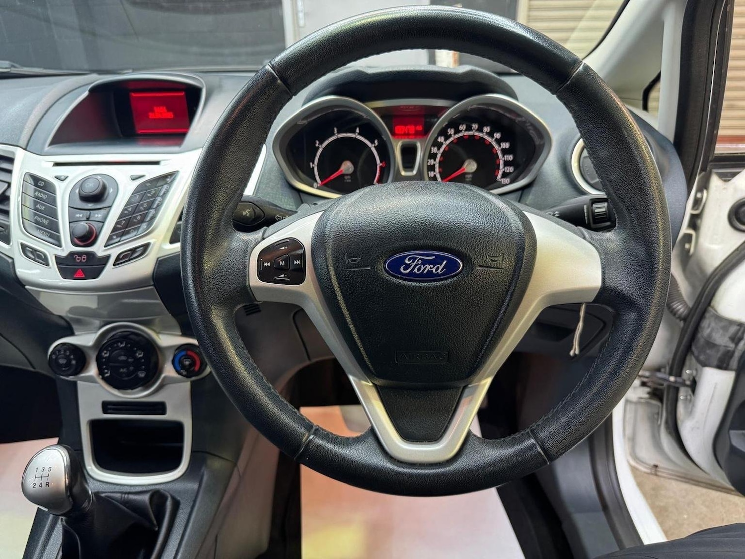 Used Ford Fiesta 2012 for sale - 77173045: Photo 29