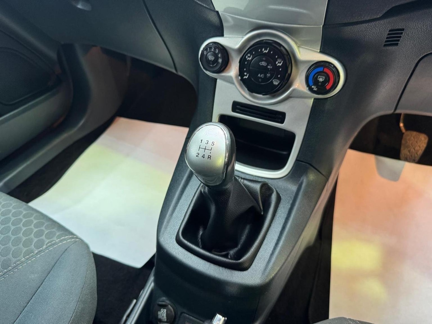 Used Ford Fiesta 2012 for sale - 77173045: Photo 37