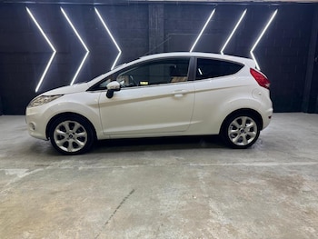 Used Ford Fiesta 2012 for sale - 77173045: Photo