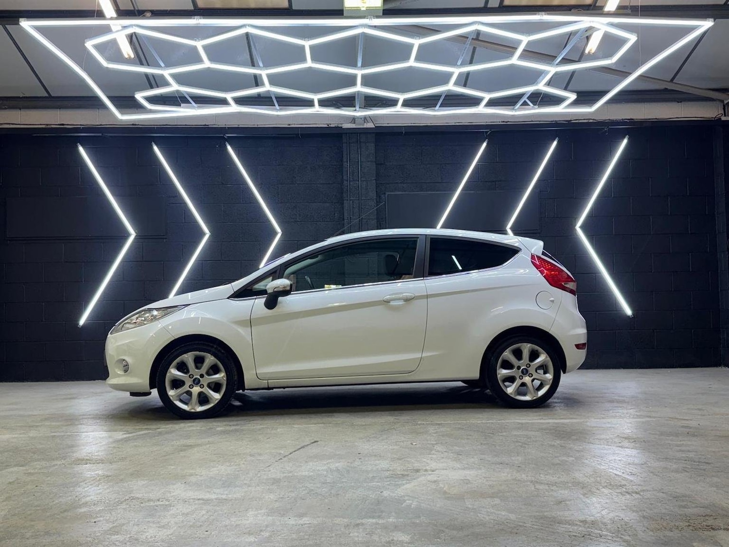 Used Ford Fiesta 2012 for sale - 77173045: Photo 6