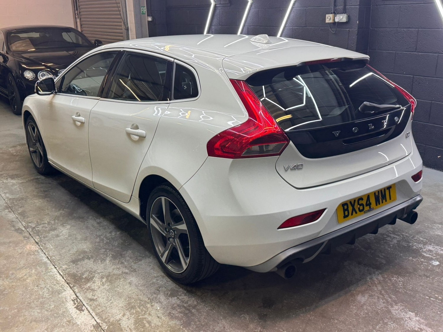 Used Volvo V40 2014 for sale - 77668668: Photo 10