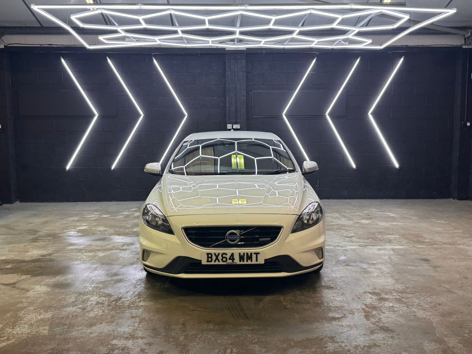 Used Volvo V40 2014 for sale - 77668668: Photo 16