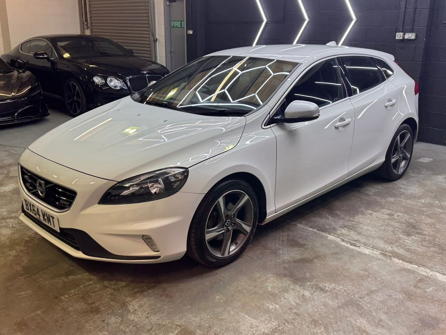 Used Volvo V40 2014 for sale - 77668668: Photo 22