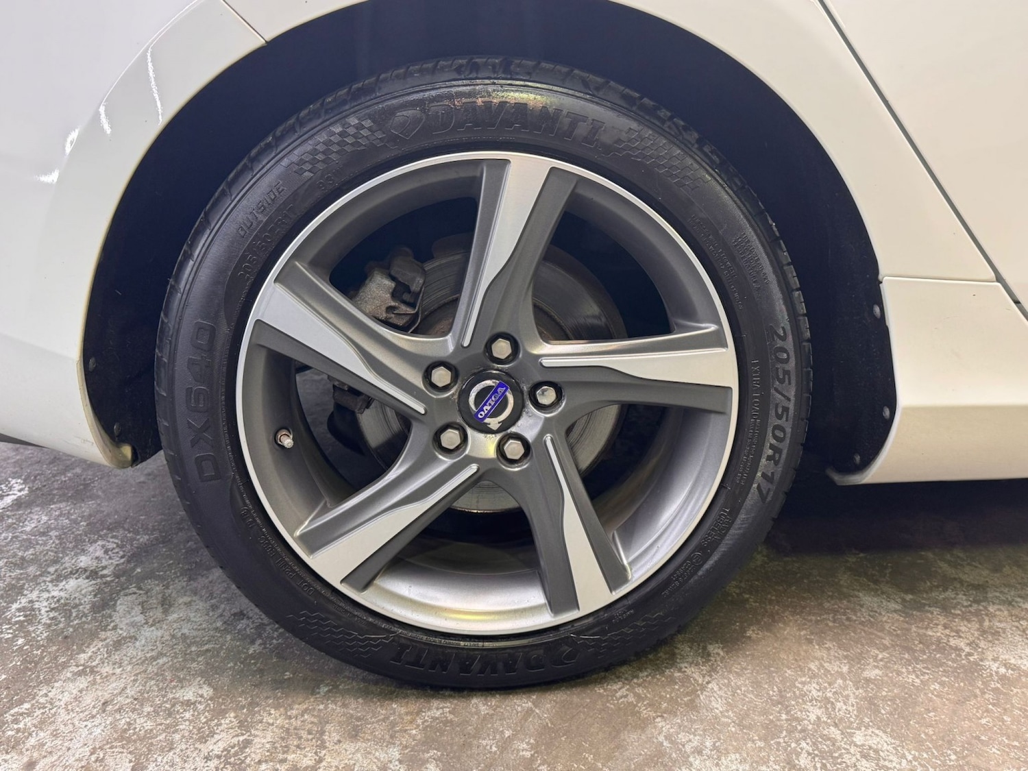 Used Volvo V40 2014 for sale - 77668668: Photo 55