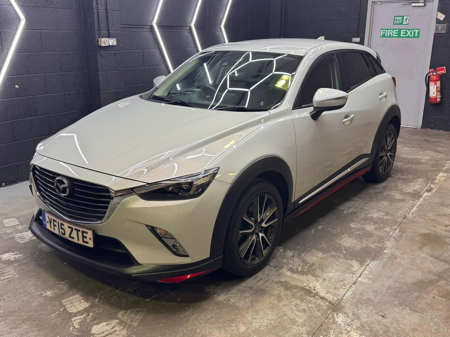 Used Mazda CX-3 2015 for sale - 77270980: Photo 4