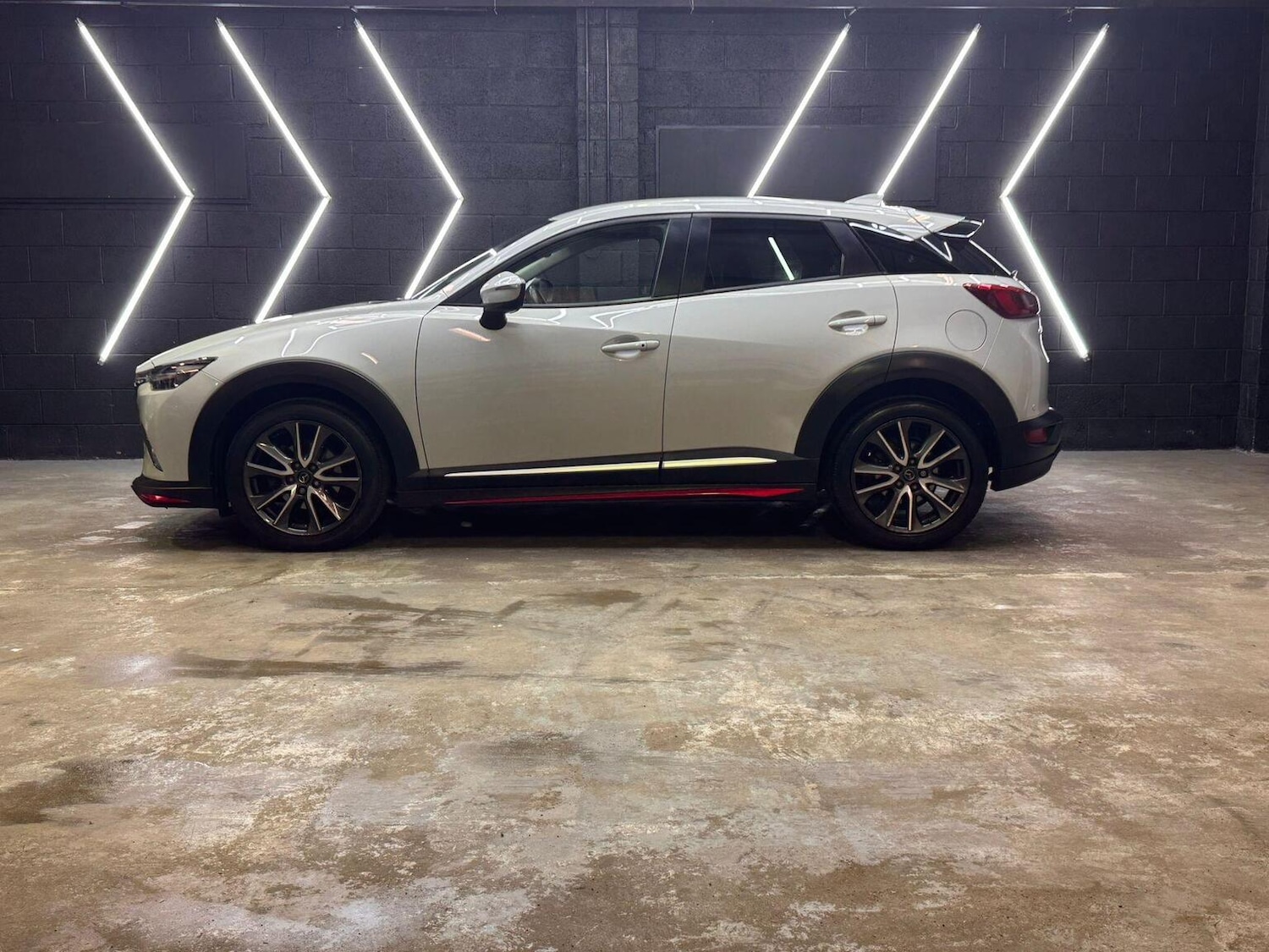 Used Mazda CX-3 2015 for sale - 77270980: Photo 5