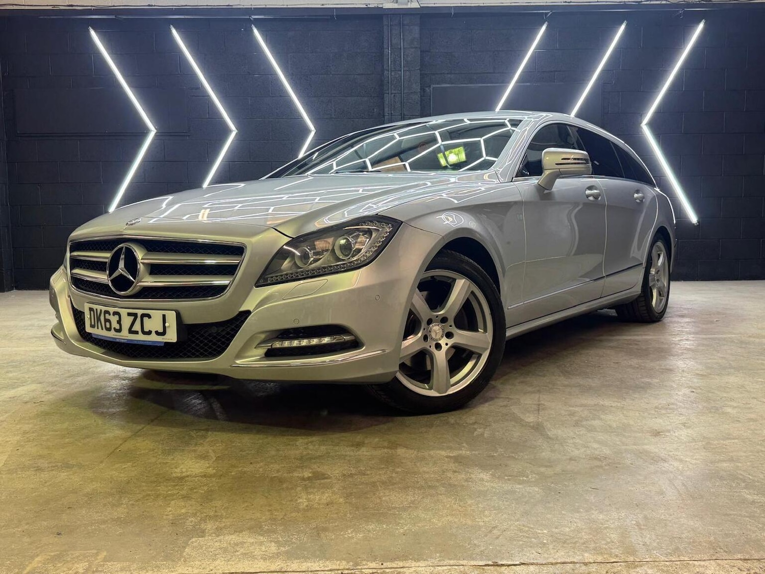 Used Mercedes-Benz CLS 2013 for sale - 76725738: Photo 10