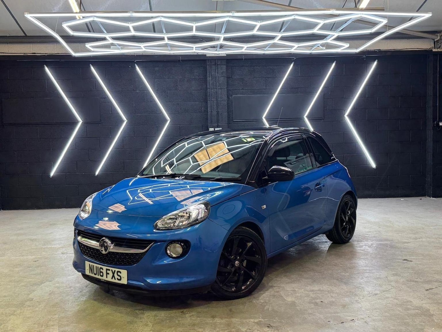 Used Vauxhall ADAM 2016 for sale - 76793393: Photo 2