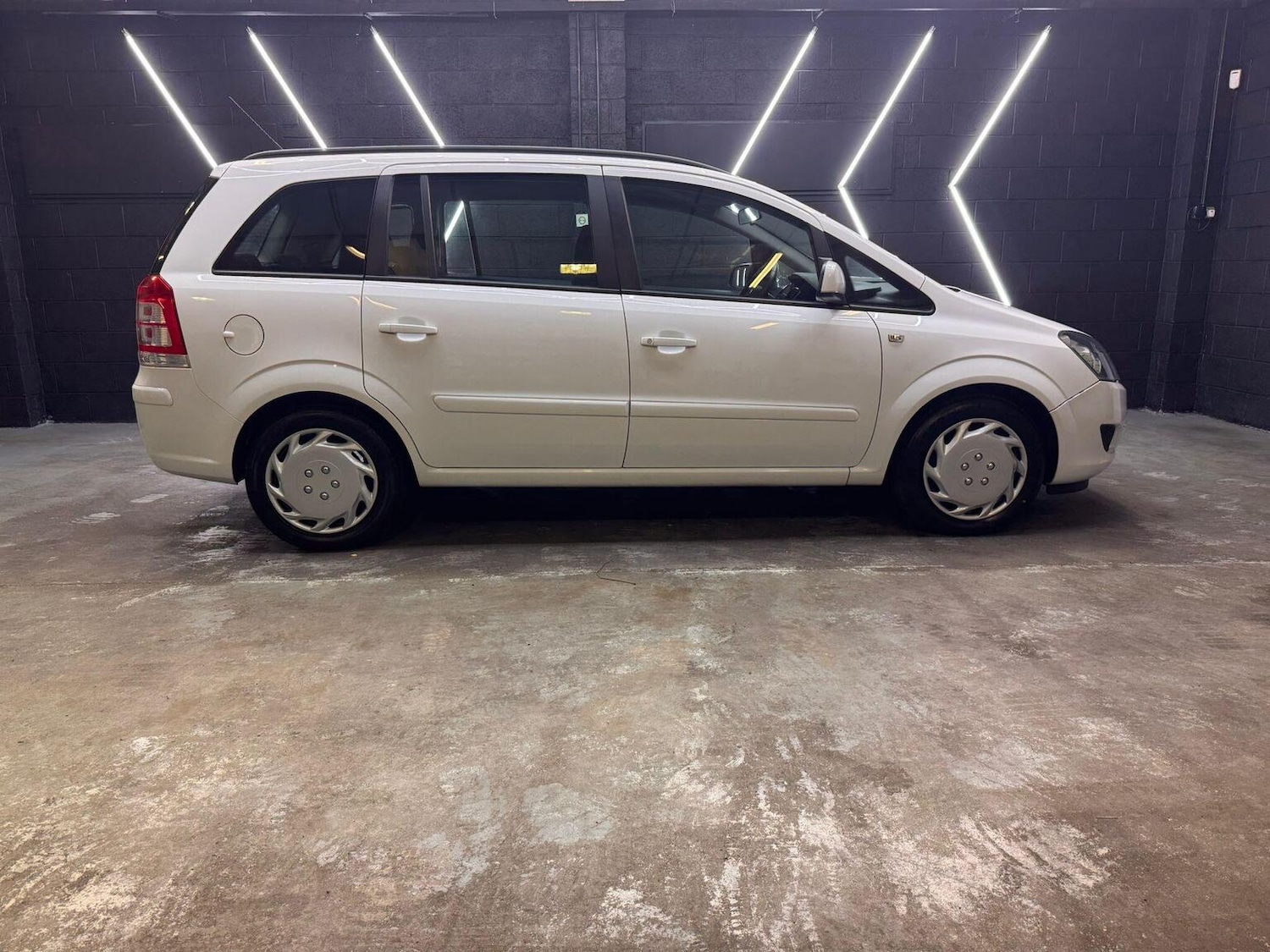 Used Vauxhall Zafira 2013 for sale - 76918421: Photo 19