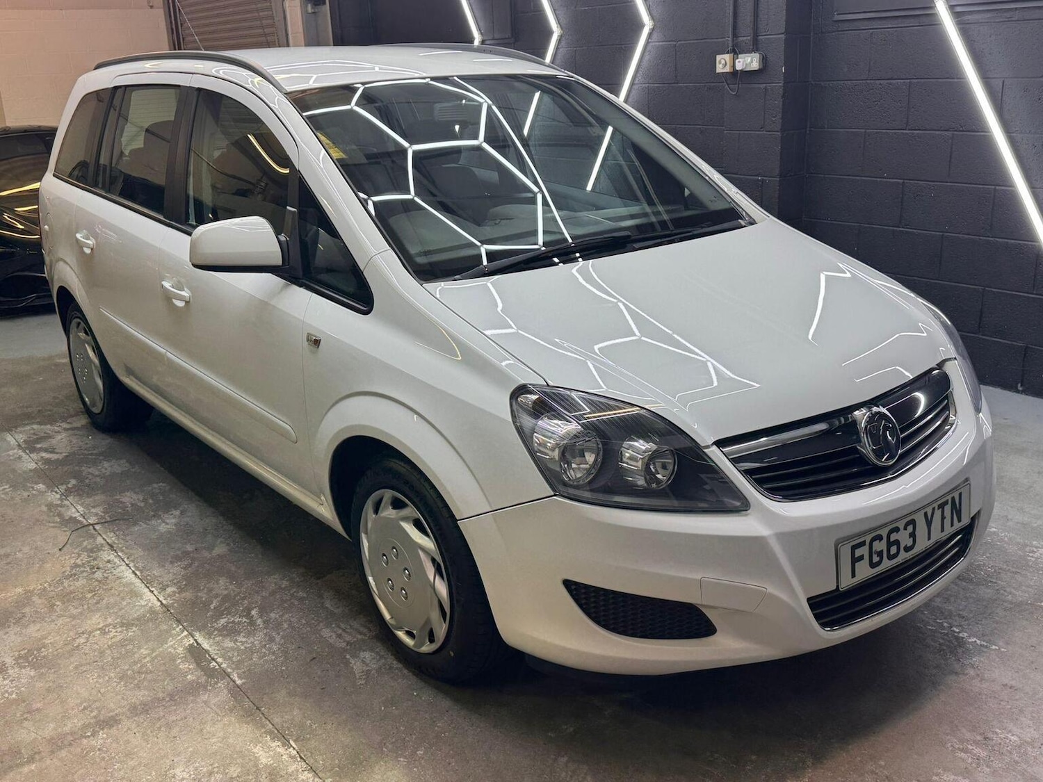 Used Vauxhall Zafira 2013 for sale - 76918421: Photo 22