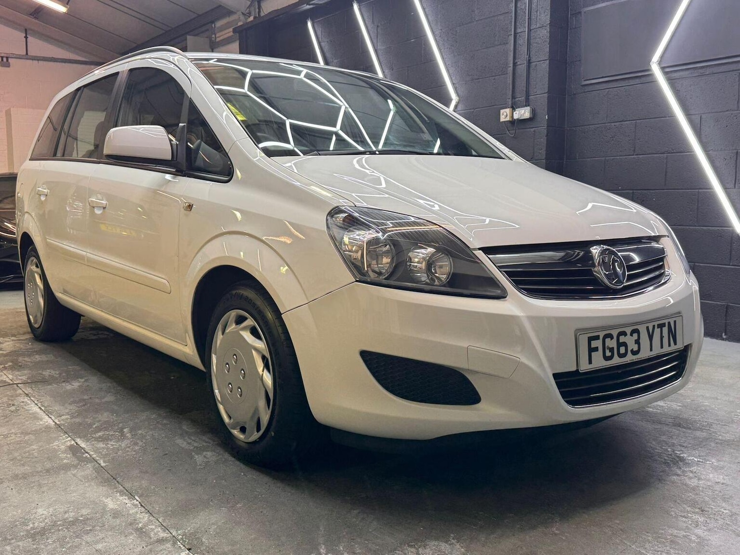 Used Vauxhall Zafira 2013 for sale - 76918421: Photo 23