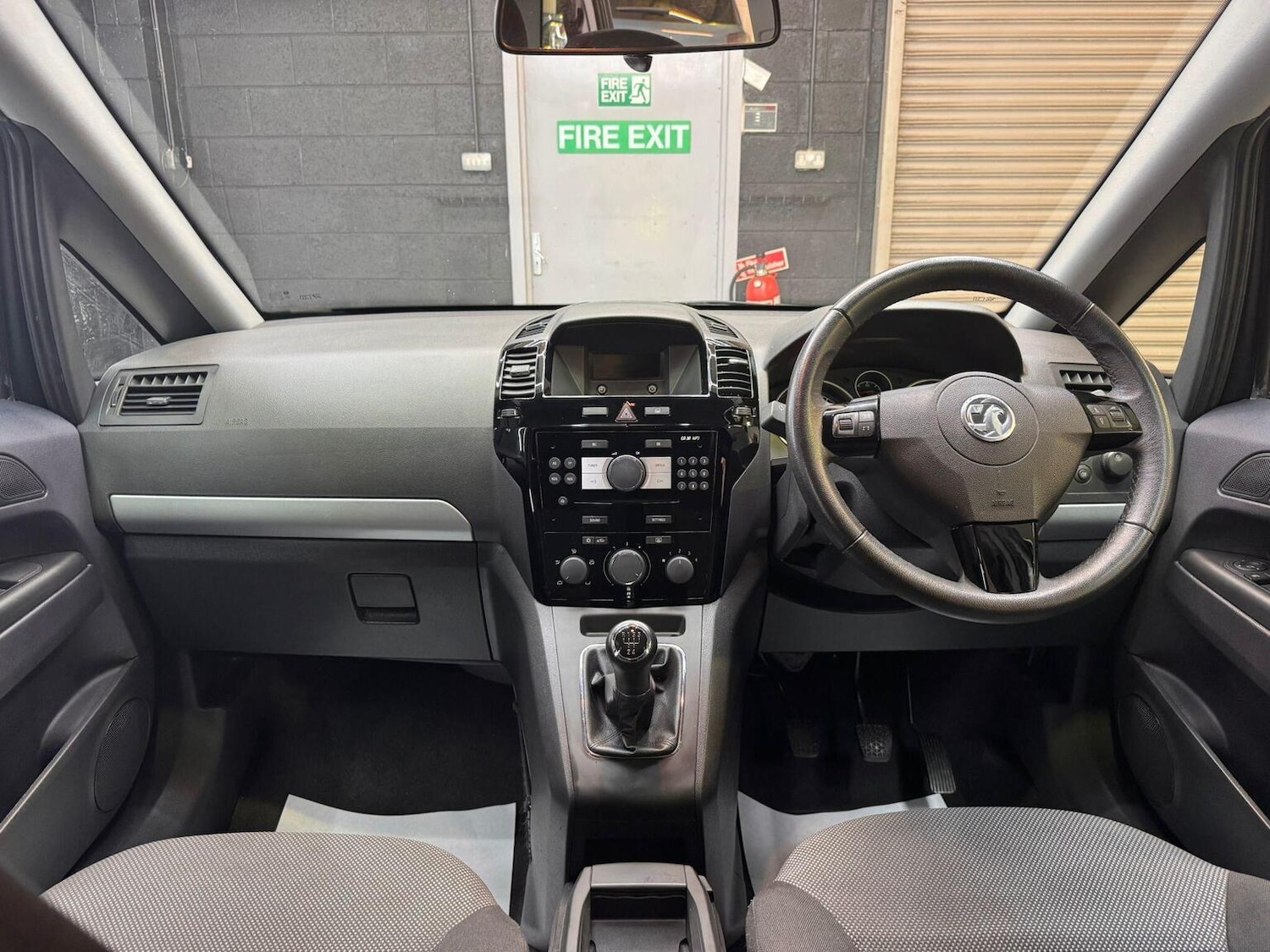 Used Vauxhall Zafira 2013 for sale - 76918421: Photo 24