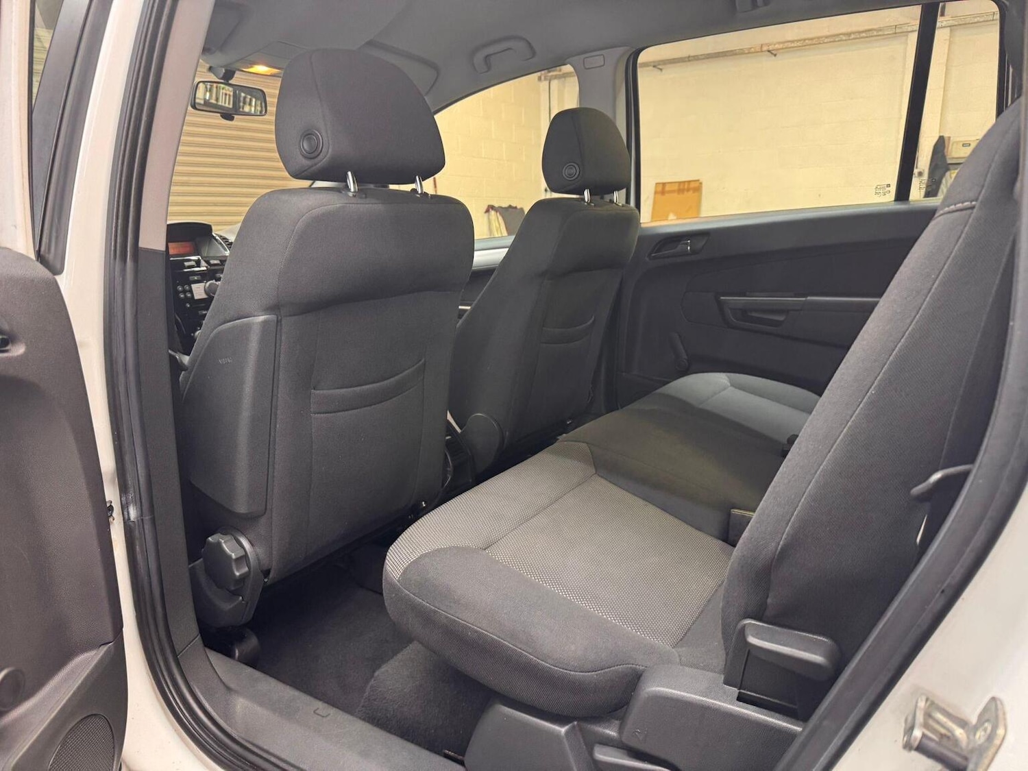 Used Vauxhall Zafira 2013 for sale - 76918421: Photo 32