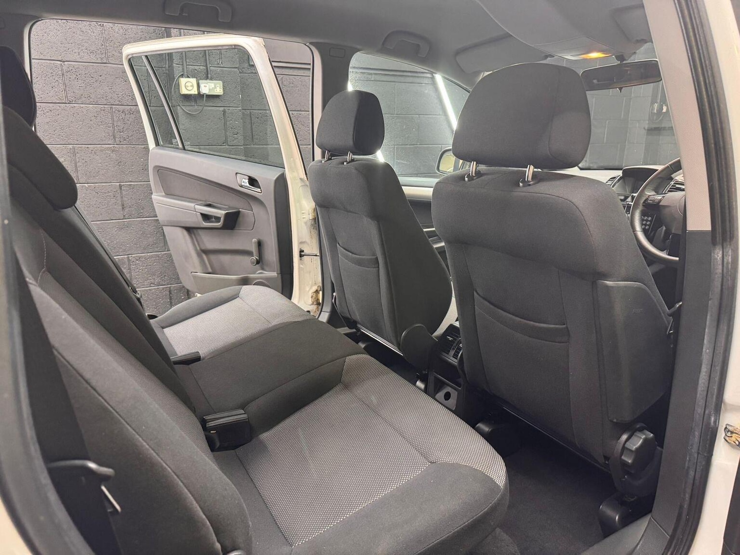 Used Vauxhall Zafira 2013 for sale - 76918421: Photo 35