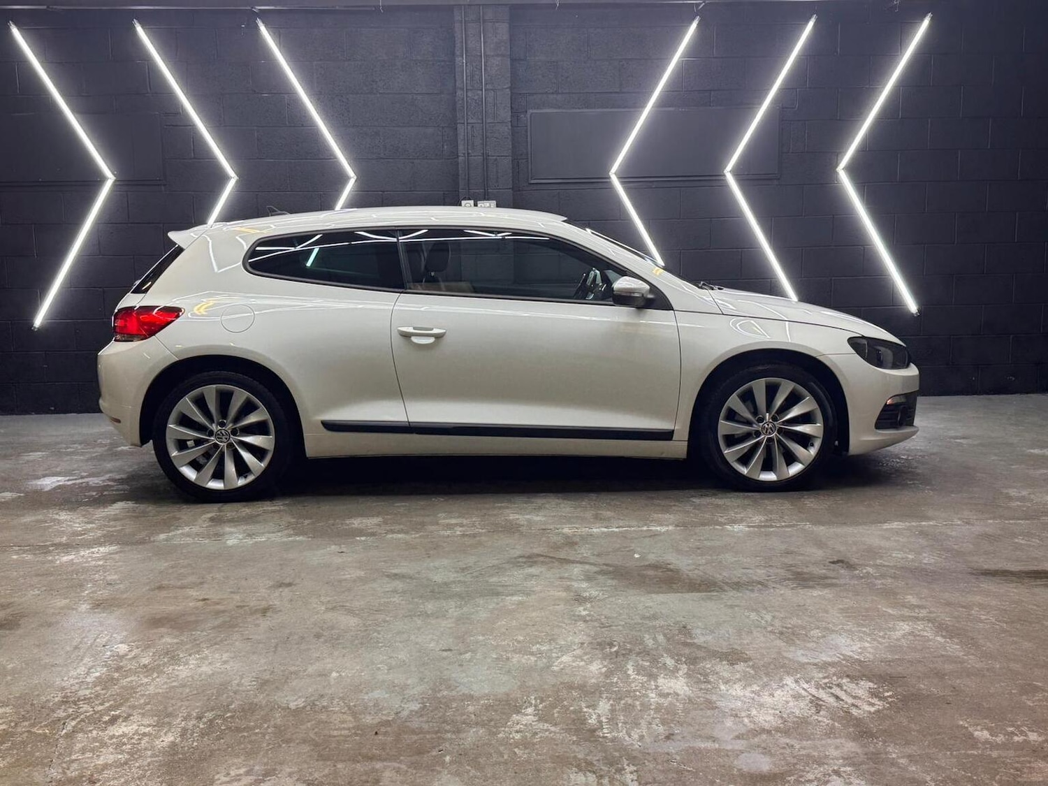 Used Volkswagen Scirocco 2012 for sale - 76769948: Photo 28