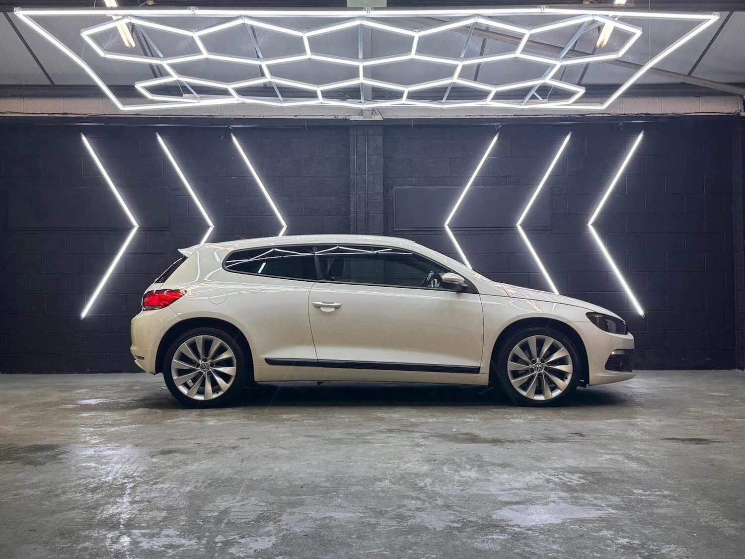 Used Volkswagen Scirocco 2012 for sale - 76769948: Photo 29