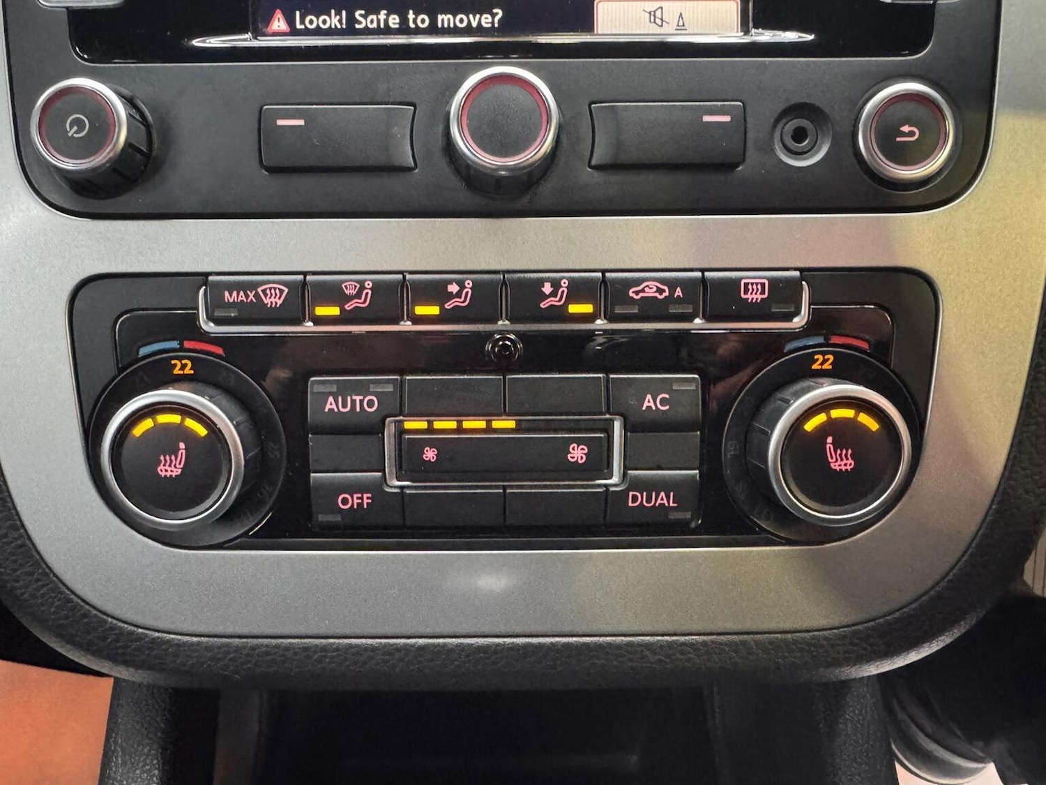 Used Volkswagen Scirocco 2012 for sale - 76769948: Photo 39