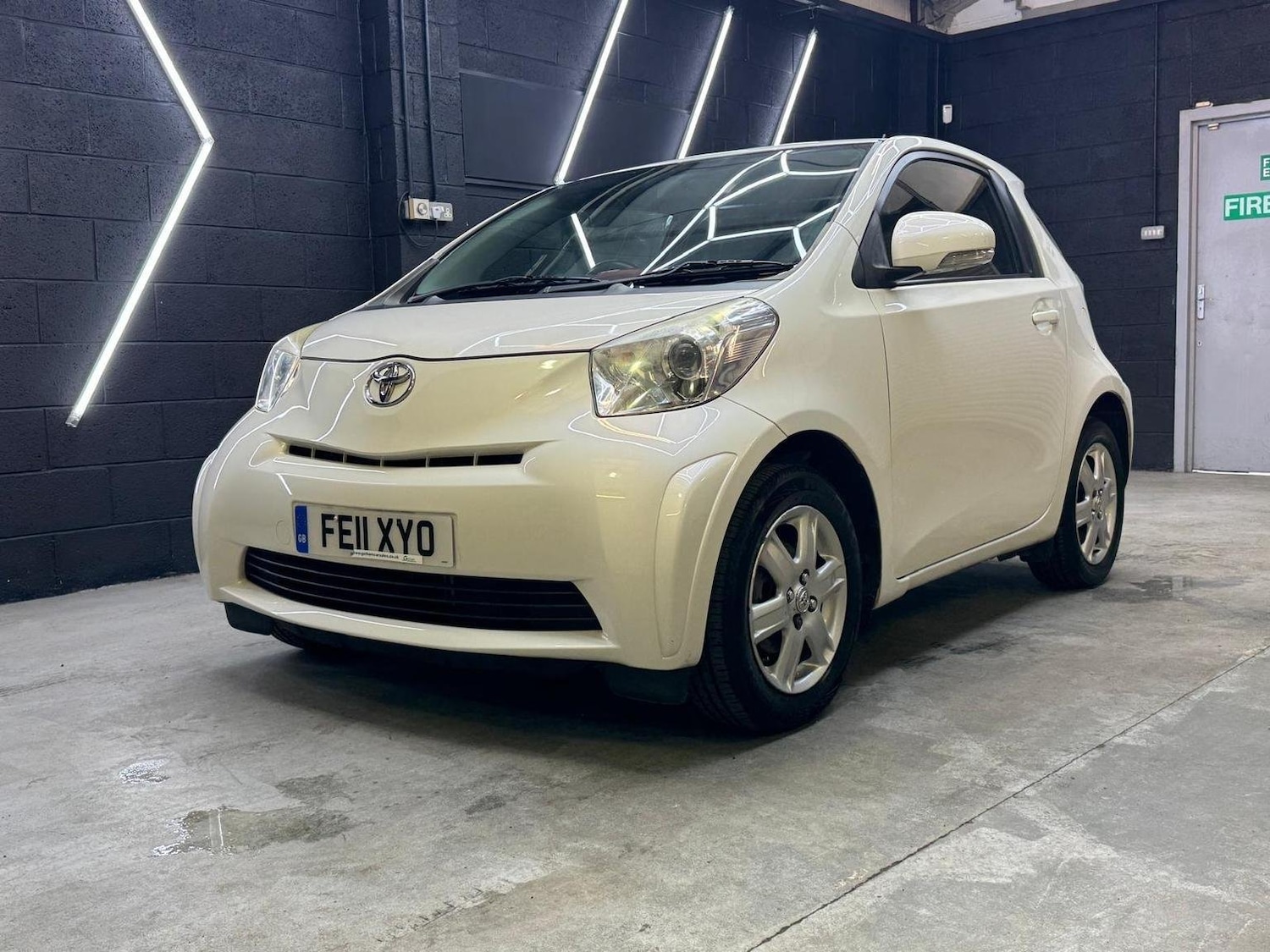 Used Toyota IQ 2011 for sale - 76725768: Photo 4
