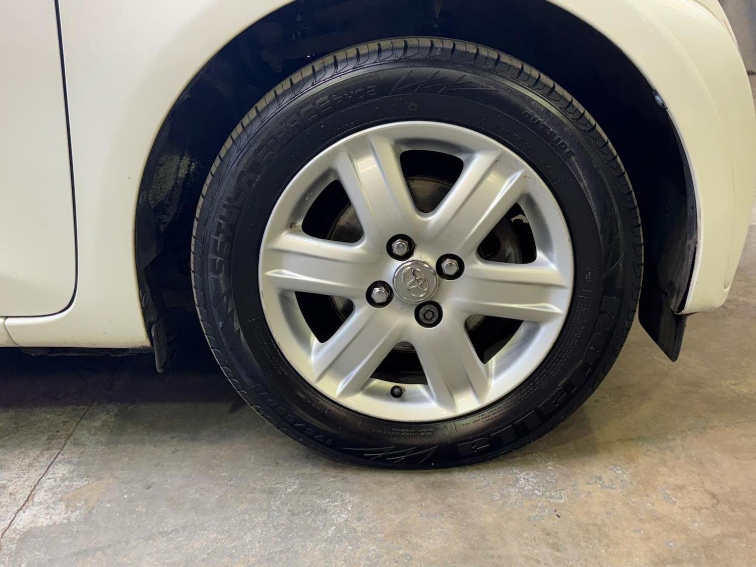 Used Toyota IQ 2011 for sale - 76725768: Photo 45