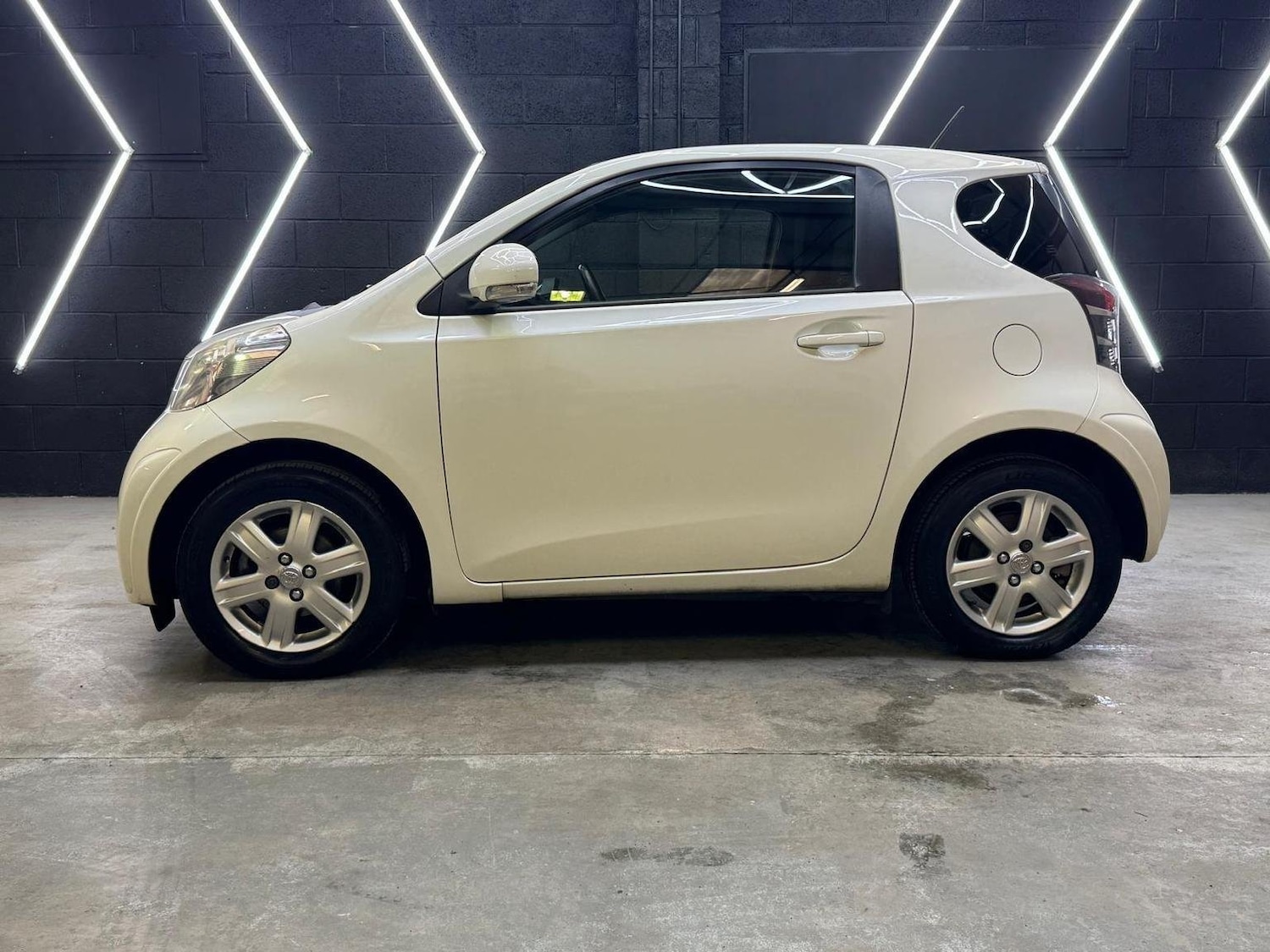 Used Toyota IQ 2011 for sale - 76725768: Photo 7