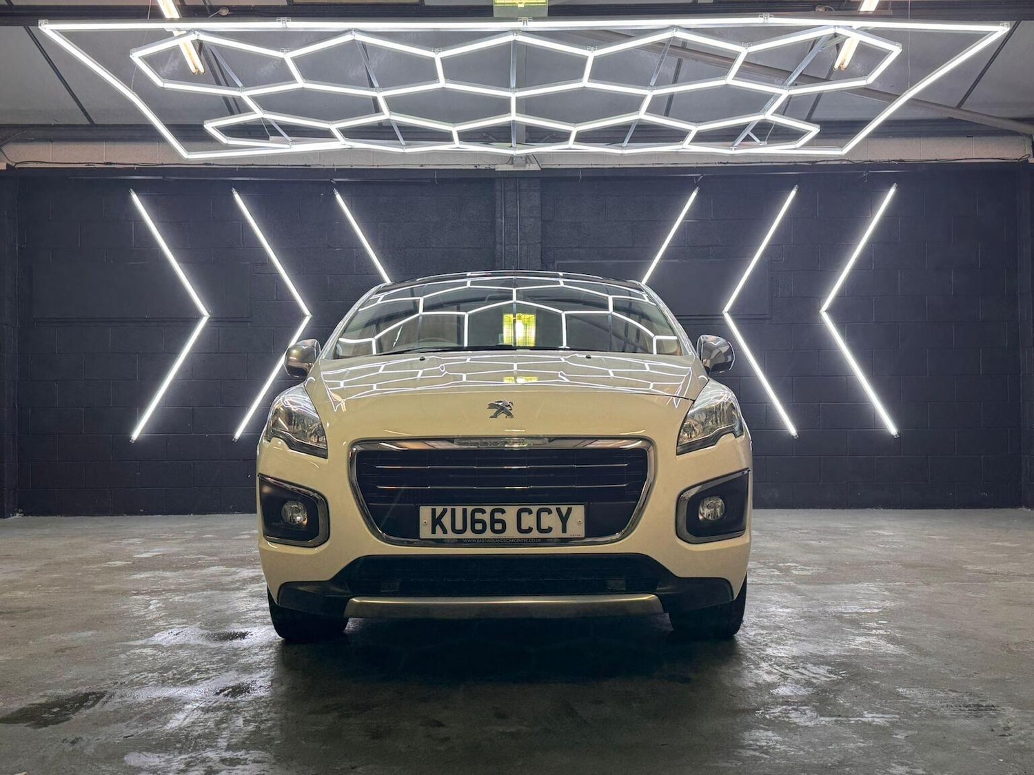 Used Peugeot 3008 2016 for sale - 76918419: Photo 16