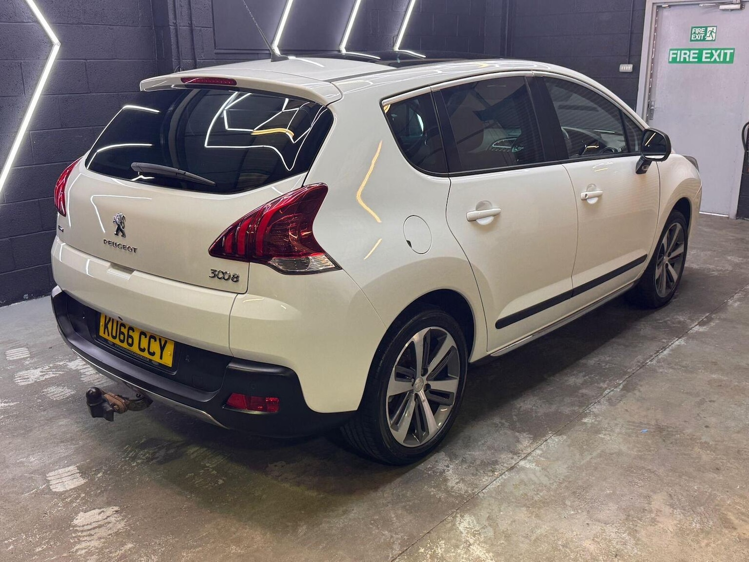 Used Peugeot 3008 2016 for sale - 76918419: Photo 23