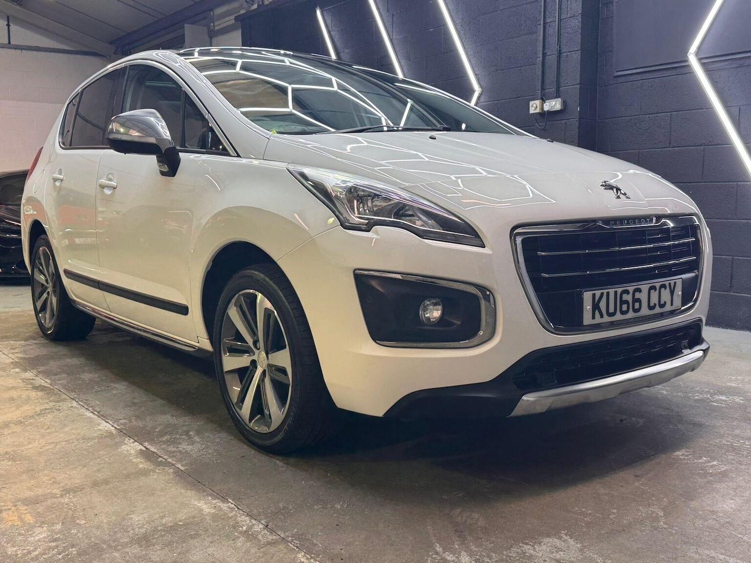 Used Peugeot 3008 2016 for sale - 76918419: Photo 30