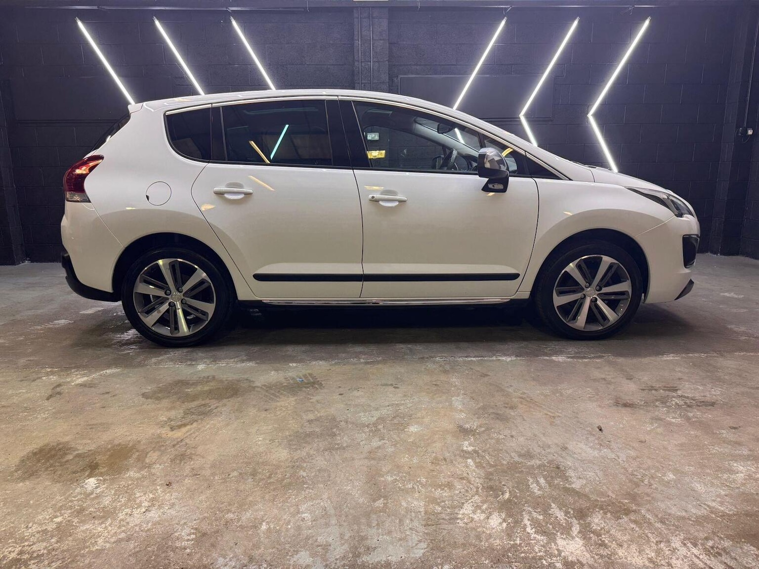 Used Peugeot 3008 2016 for sale - 76918419: Photo 31