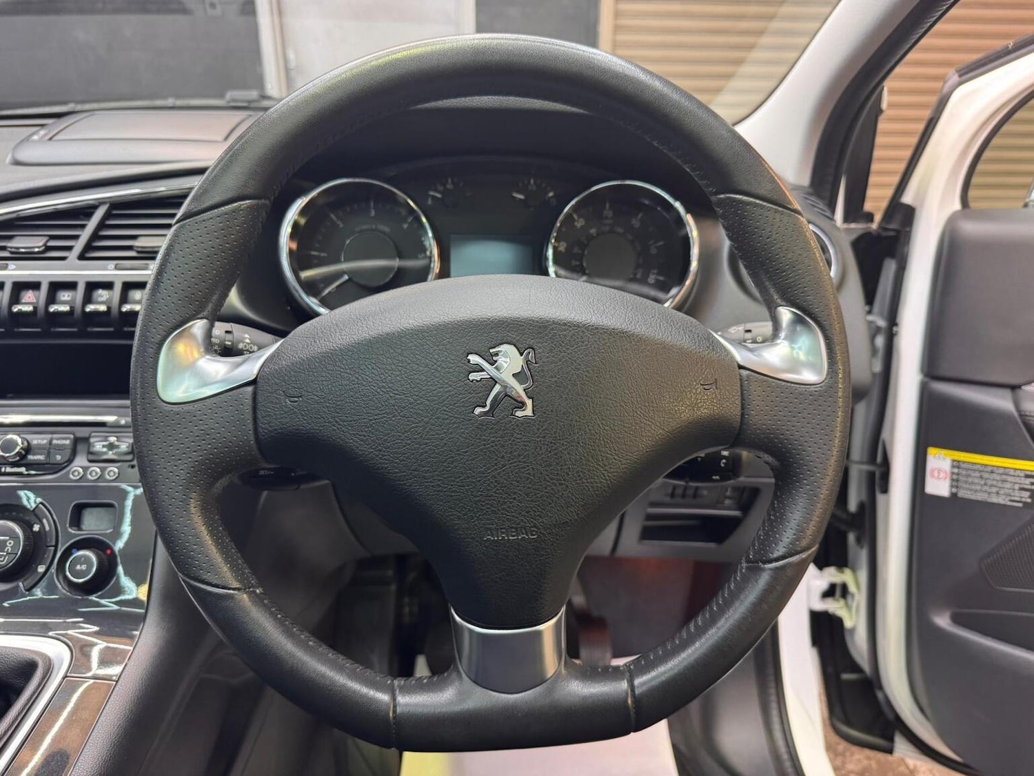 Used Peugeot 3008 2016 for sale - 76918419: Photo 37