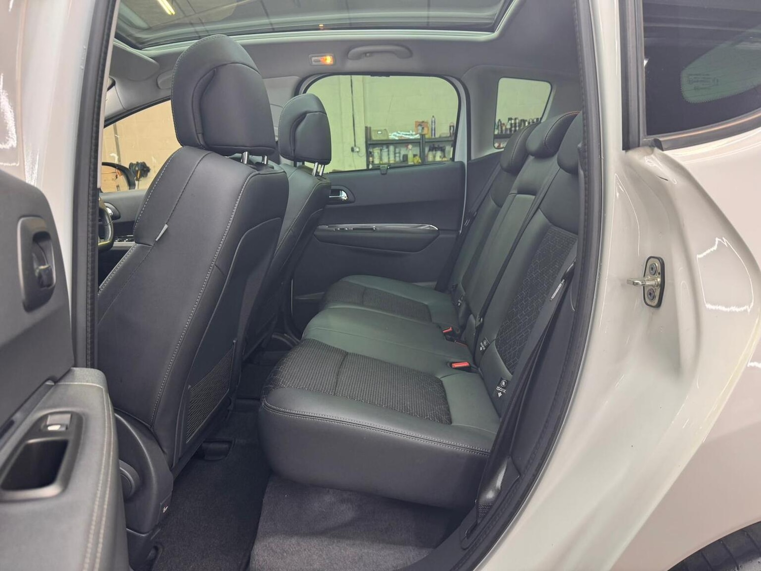 Used Peugeot 3008 2016 for sale - 76918419: Photo 45