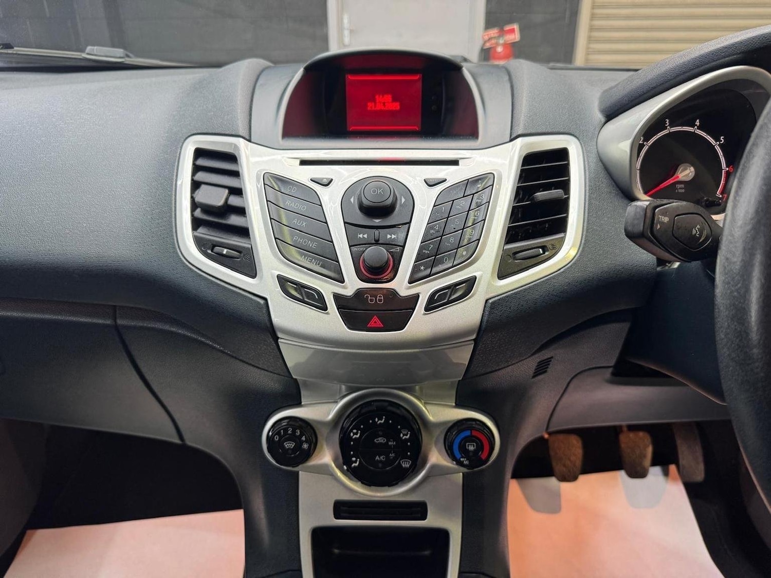 Used Ford Fiesta 2012 for sale - 77584629: Photo 34