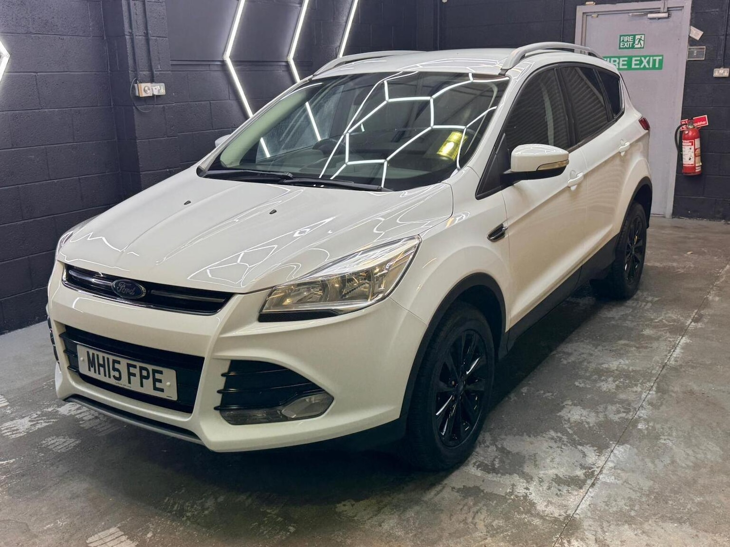 Used Ford Kuga 2015 for sale - 76793399: Photo 5