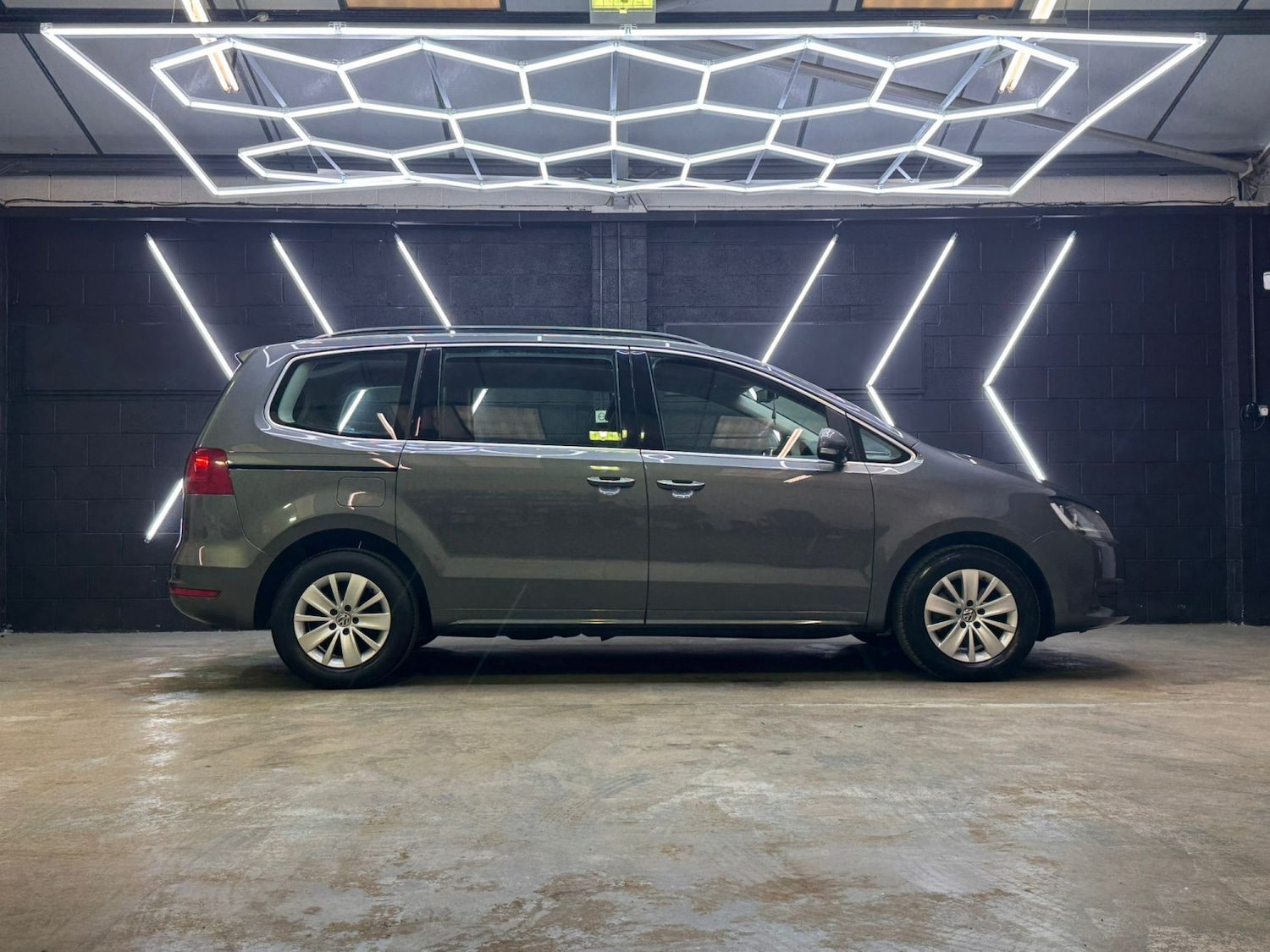 Used Volkswagen Sharan 2012 for sale - 77997272: Photo 26