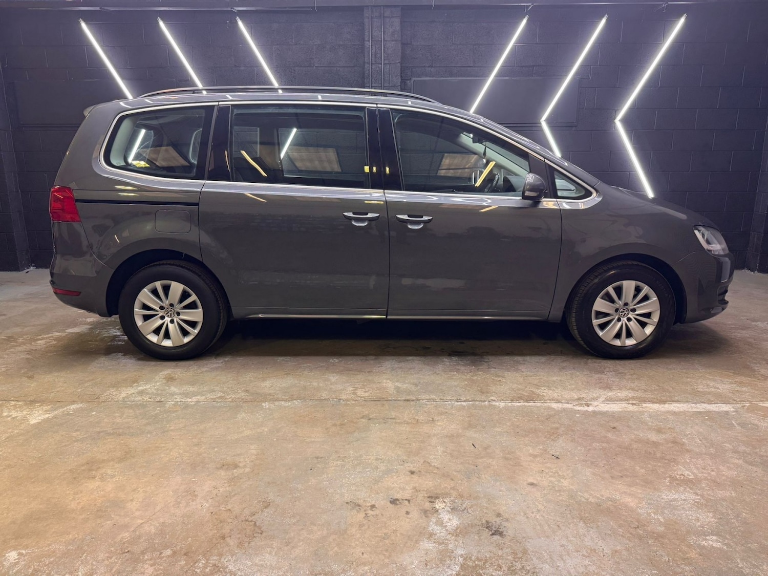 Used Volkswagen Sharan 2012 for sale - 77997272: Photo 30