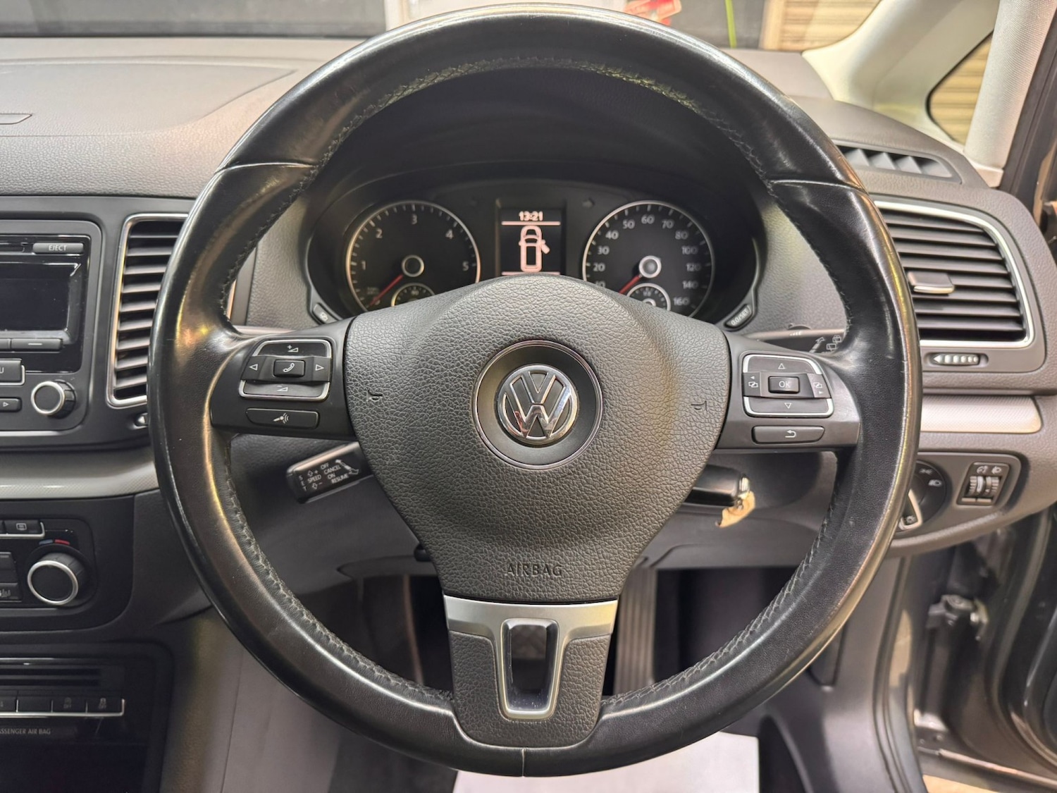 Used Volkswagen Sharan 2012 for sale - 77997272: Photo 36