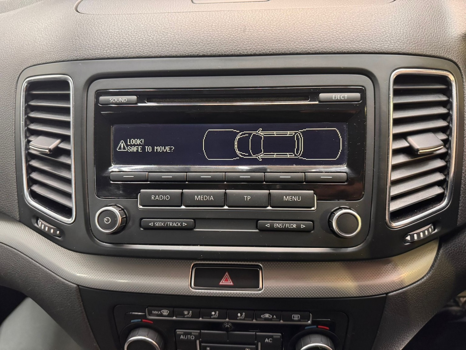 Used Volkswagen Sharan 2012 for sale - 77997272: Photo 38