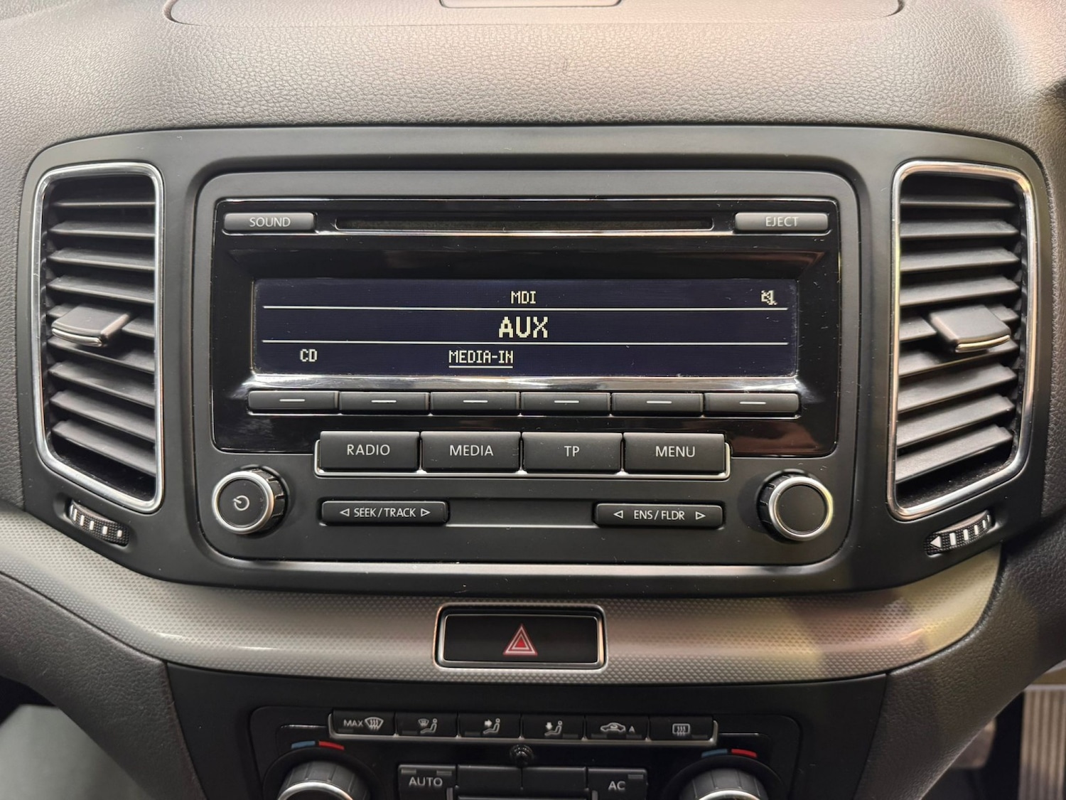 Used Volkswagen Sharan 2012 for sale - 77997272: Photo 39