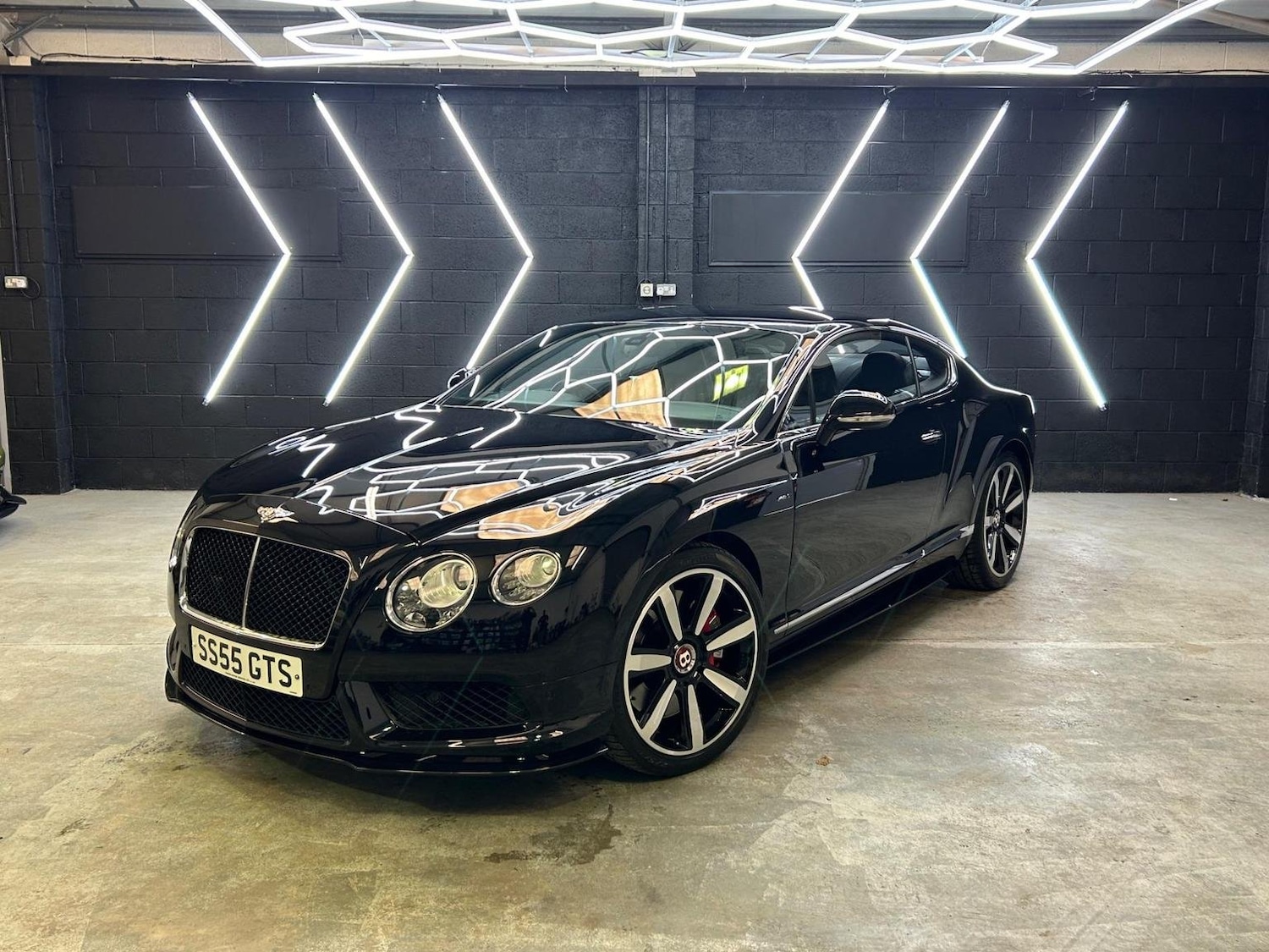 Used Bentley Continental 2014 for sale - 76793397: Photo 4