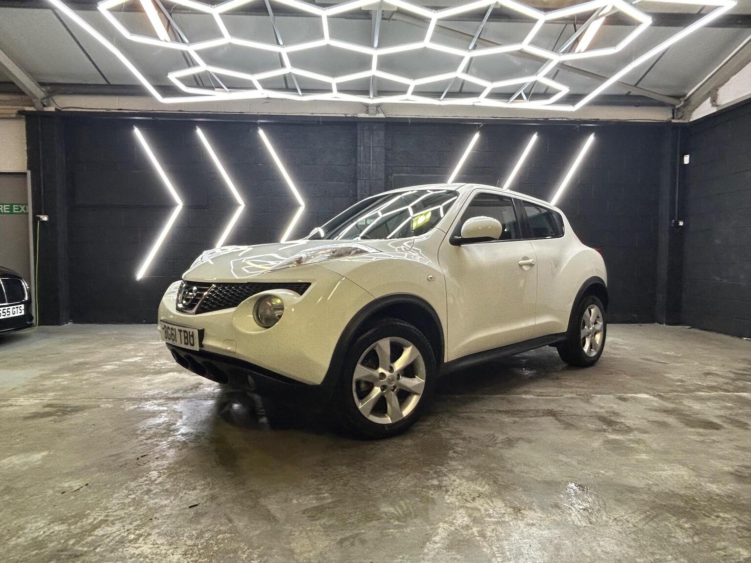Used Nissan Juke 2011 for sale - 77289231: Photo 2
